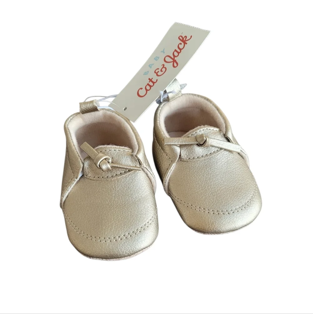 CAT & JACK Gold Metallic Moccasin Crib Shoes Size 3-6M